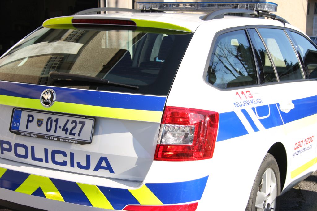 slika policijskega vozila